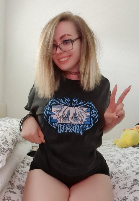 hi :D https://t.co/bwkb1N1kiZ