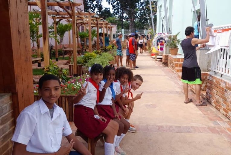 En el barrio de La Corbata la votación transcurre sin contratiempos. #Cuba #CDRCuba #CódigoSí #SoyCederista #SomosDelBarrio