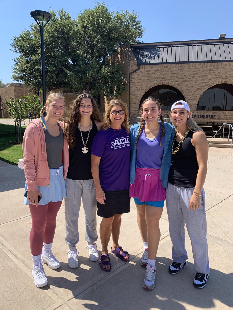 coachgoodenough's tweet photo. Another busy but successful week of preseason capped off by an amazing prospect day and another @ACUFootball home Victory👊🏽💜🏈
@ACUWBB @ACUedu
#teamfirstwins
#aboutbuckets https://t.co/Z6cmO3yd3P
