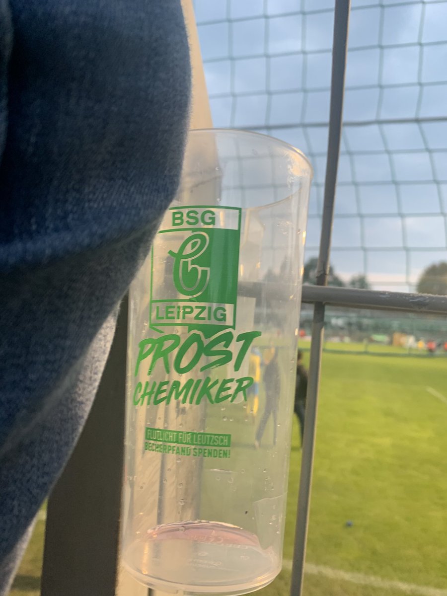 matt_4d's tweet image. Zum Abschluss: Prost, ihr Chemiker 😉

#fcl1966 #bsglok