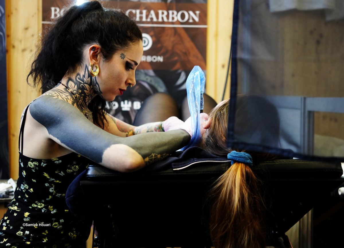pipelette44's tweet photo. En images. Retour sur le salon du tatouage à Nantes.
#Tattooconvention #tattoo #tatouage https://t.co/vOdfGi5o2n