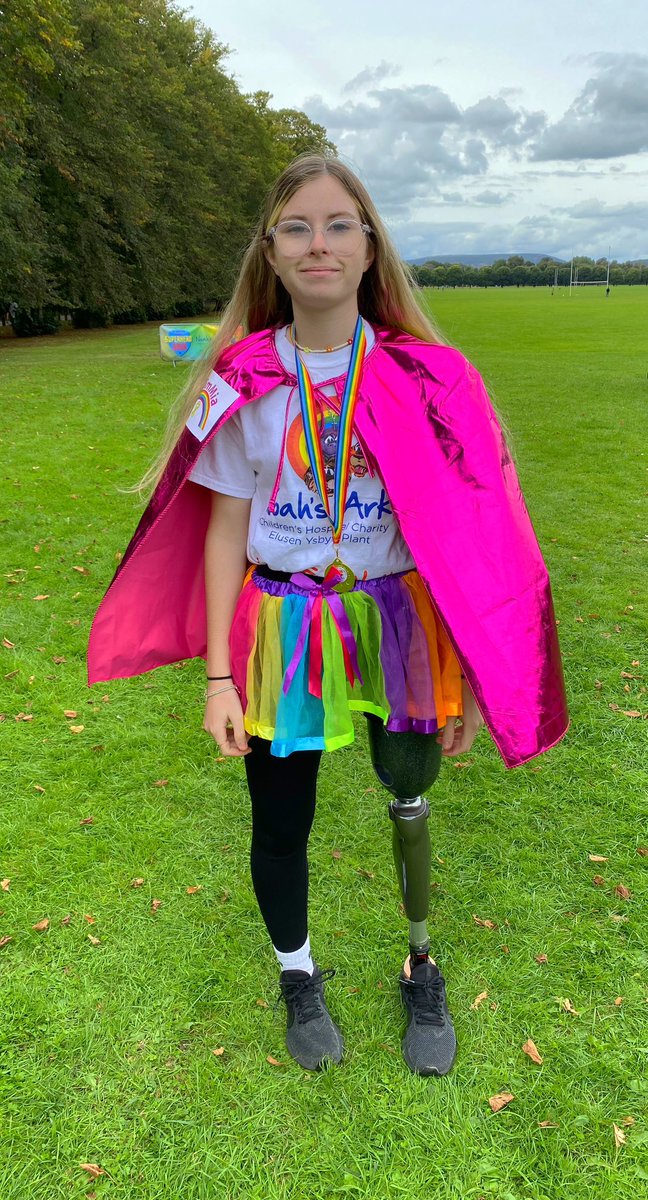 Emma Lloyd tweet media