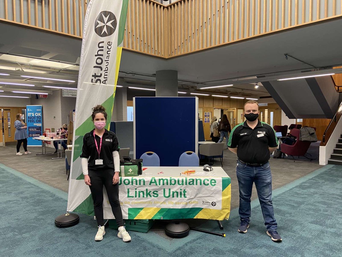 SJAColeraine's tweet photo. 📢 Calling all  freshers! 📢

Be sure to stop by the Diamond in UU Coleraine tomorrow and check out our SJA links stand 🚑

Join us this semester! Learn how to save a life! 💚

#sjacoleraine #links #freshers #uusu #bethedifference https://t.co/tGYEcAQ35B