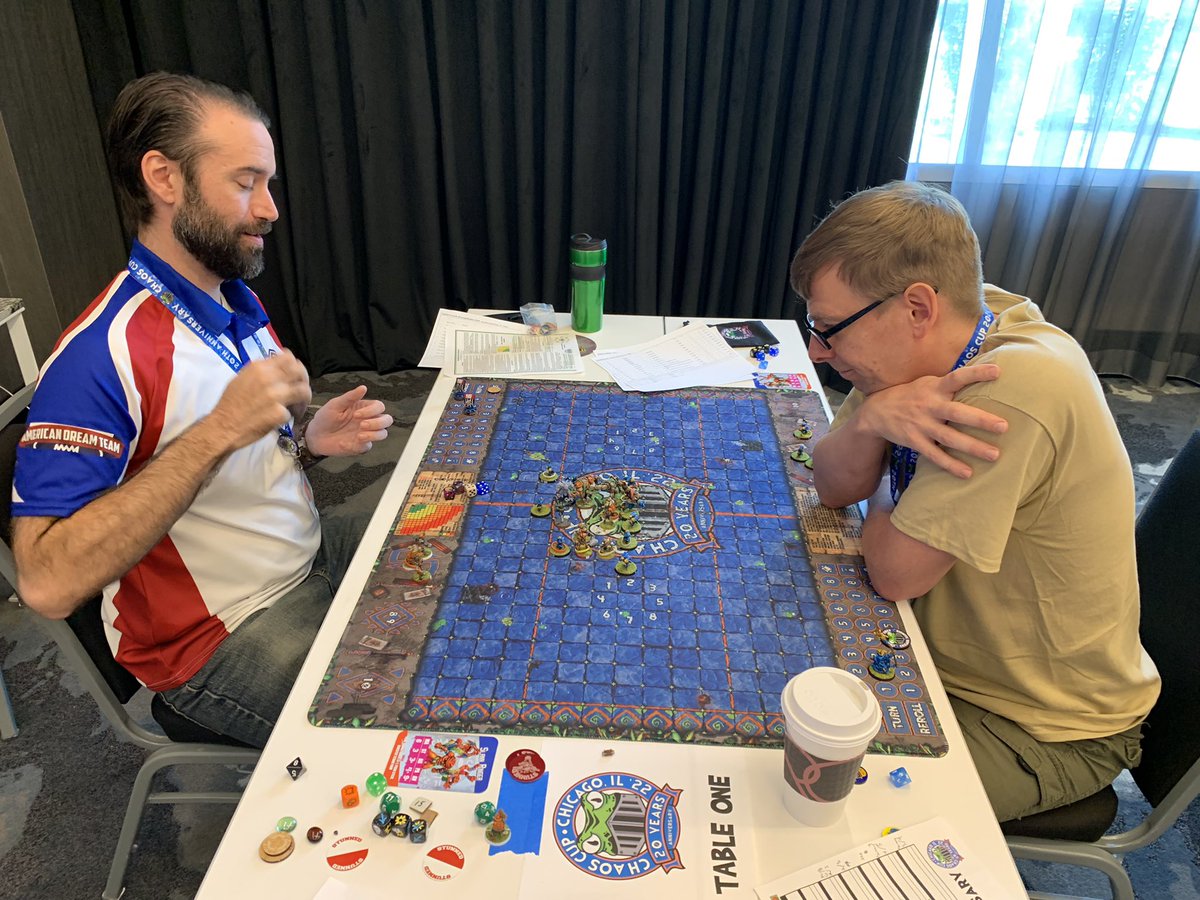 Top table final round… Delevus vs Happygrue