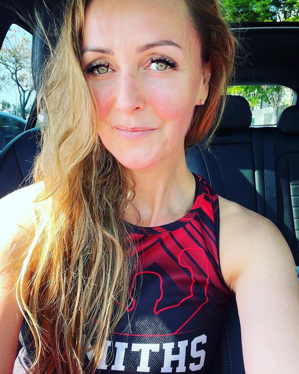angelakilian's tweet photo. When Heritage Day is filled with a variety of what makes me ME! Boxing, Bars and Braai… (plant-based counts right) 😂 🇿🇦

#hdigbtt #accessbars #ProudlySouthAfrican @SmithsBoxing https://t.co/CNGIlhhLVg