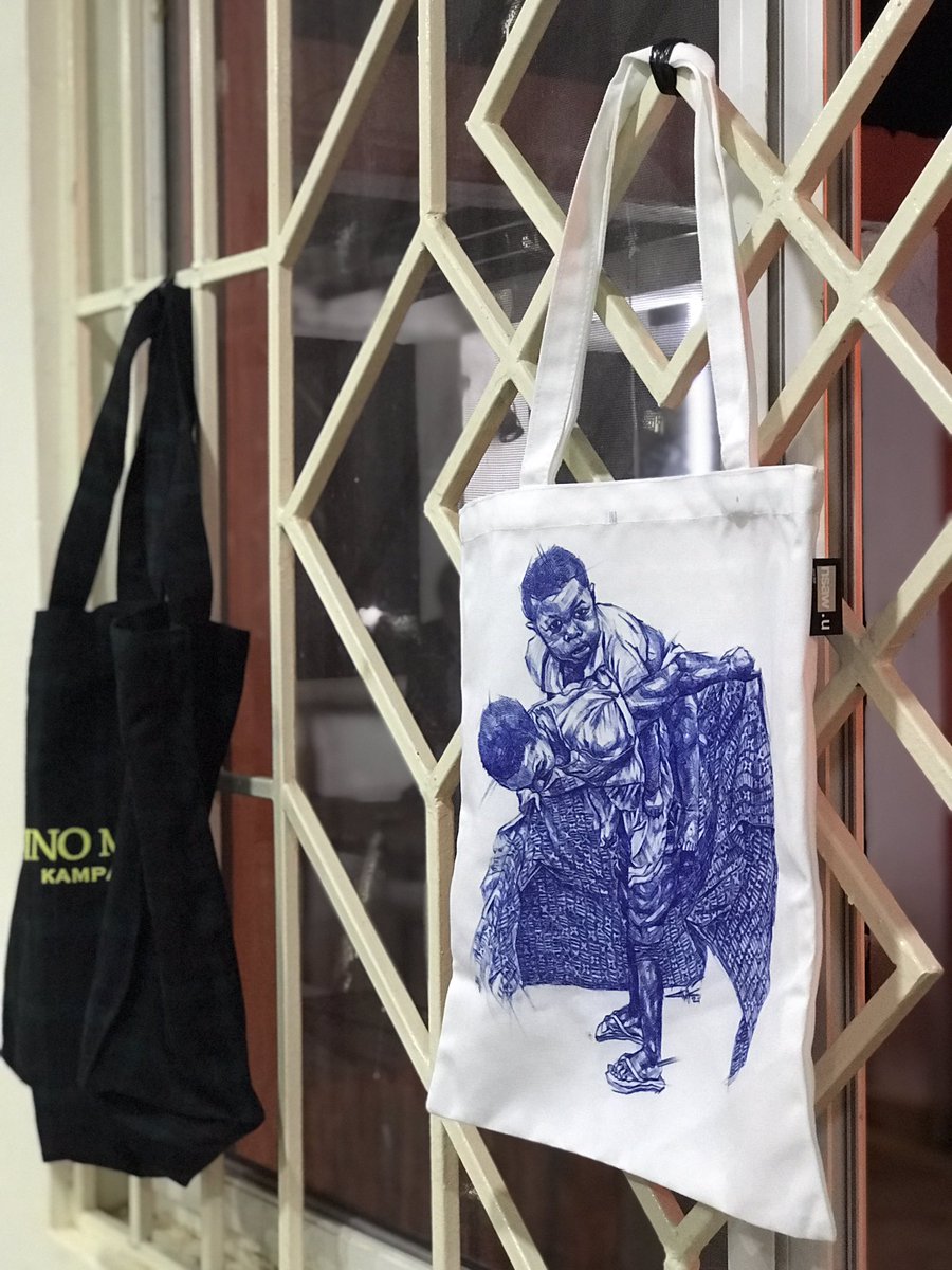 NSAWU_'s tweet photo. Gracing some spaces … #art #tote https://t.co/7VPFHeeAzs