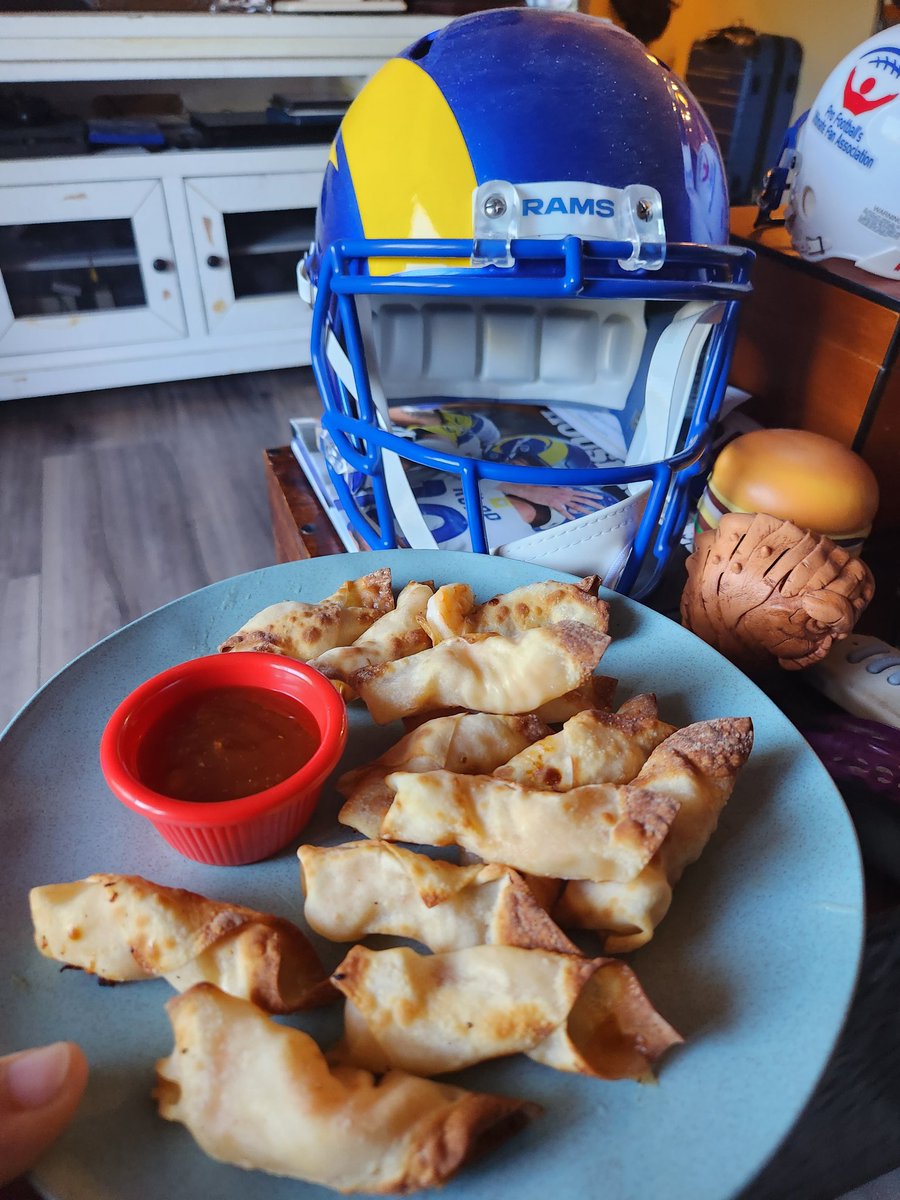 RamMan01's tweet photo. @thecookingguy Ready for game day with shrimp roll ups from the air fryer!! Thanks Sam!! #STCGROCKS https://t.co/bYpyWRZl5W
