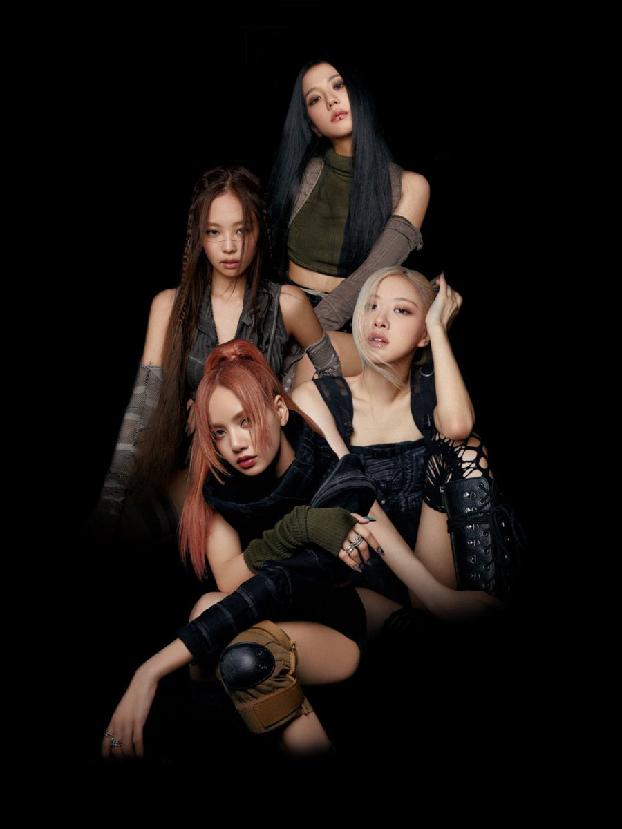 PopCrave's tweet photo. #BLACKPINK becomes the first Korean female act in history to debut at #1 on the Billboard 200. https://t.co/HvKzjEwExn