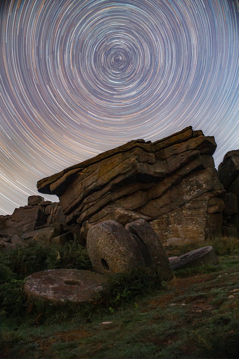 A staple of the Peak District National Park, the millstones now rest unused, under the clear night sky.

Approx 2.5h exposure, taken last night. 
Canon 6Da, 24mm f/2.8 120s ISO800

#peakdistrict #astrophotography #ThePhotoHour
<a href="/peakdistrict/">Peak District National Park</a>