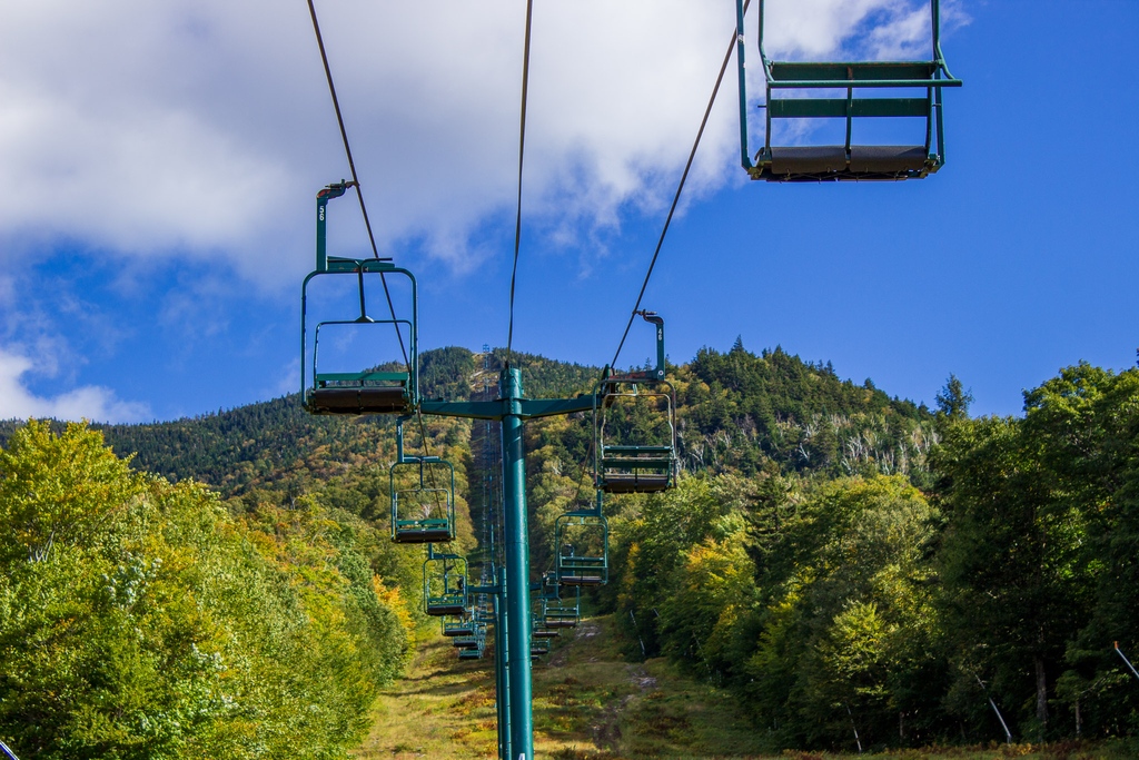 Change is the air as early foliage season begins...

📸: 9.24.22