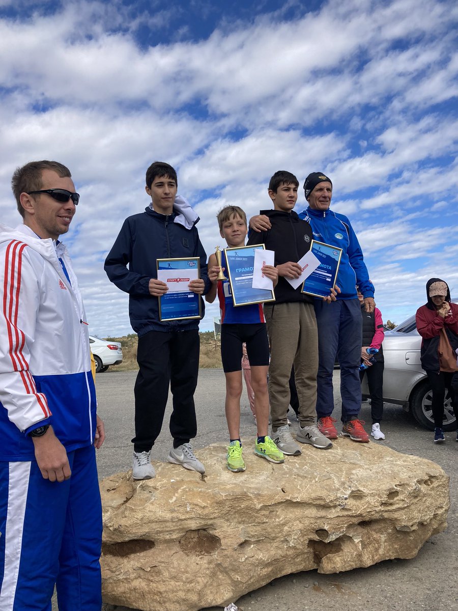 Сегодня Володя впервые соревновался в категории U14 в горном беге на 3 км 200 метров! Чемпион Дагестана со временем 14.21 сек.! 
Спасибо Махачкала за прием! 
#дагестан #олимпийскийрезерв
