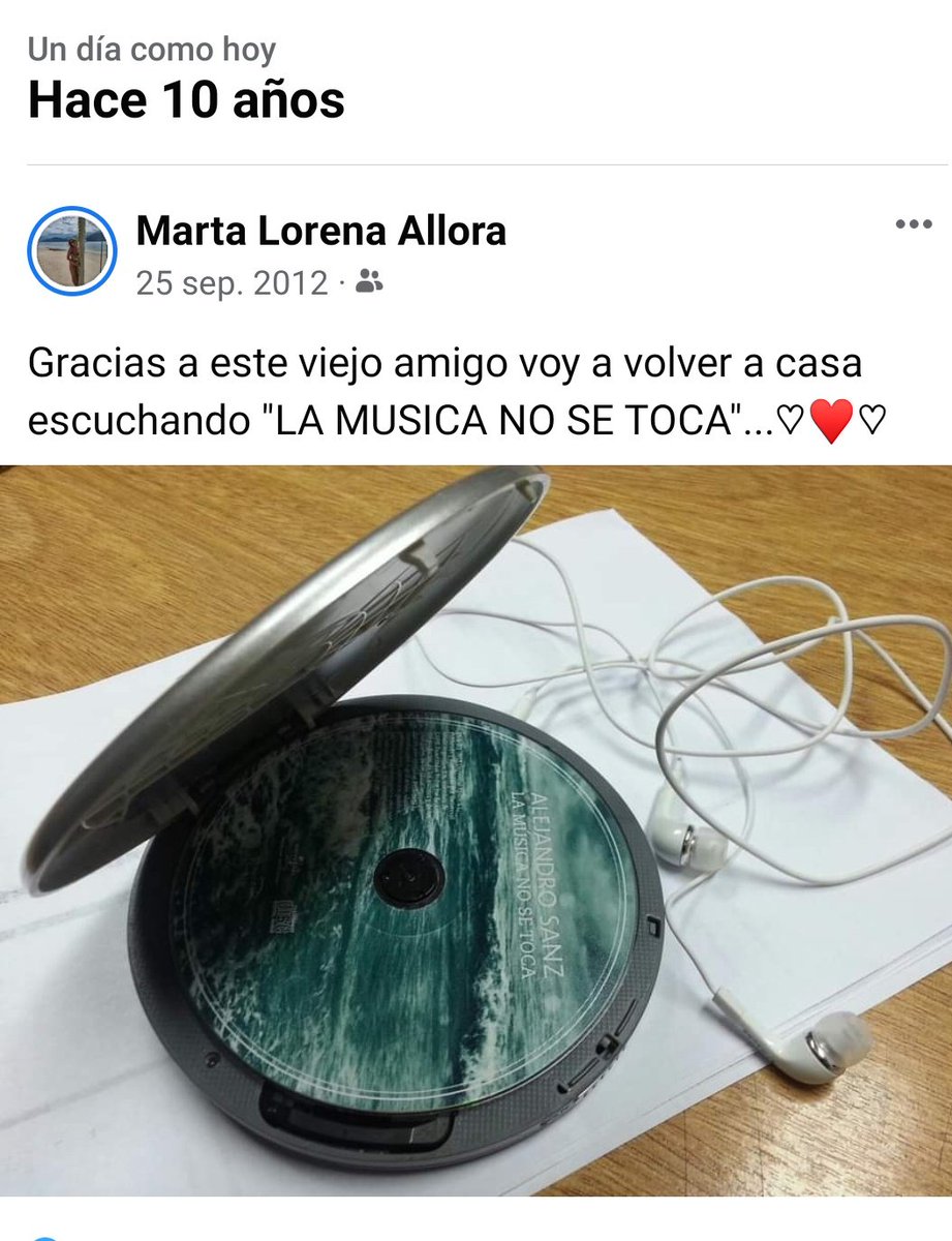 martaallora's tweet photo. @AlejandroSanz Gracias por #LMNST @AlejandroSanz ¡te quiero muchísimo! 🙏🎶 https://t.co/HCLg4xYZyc