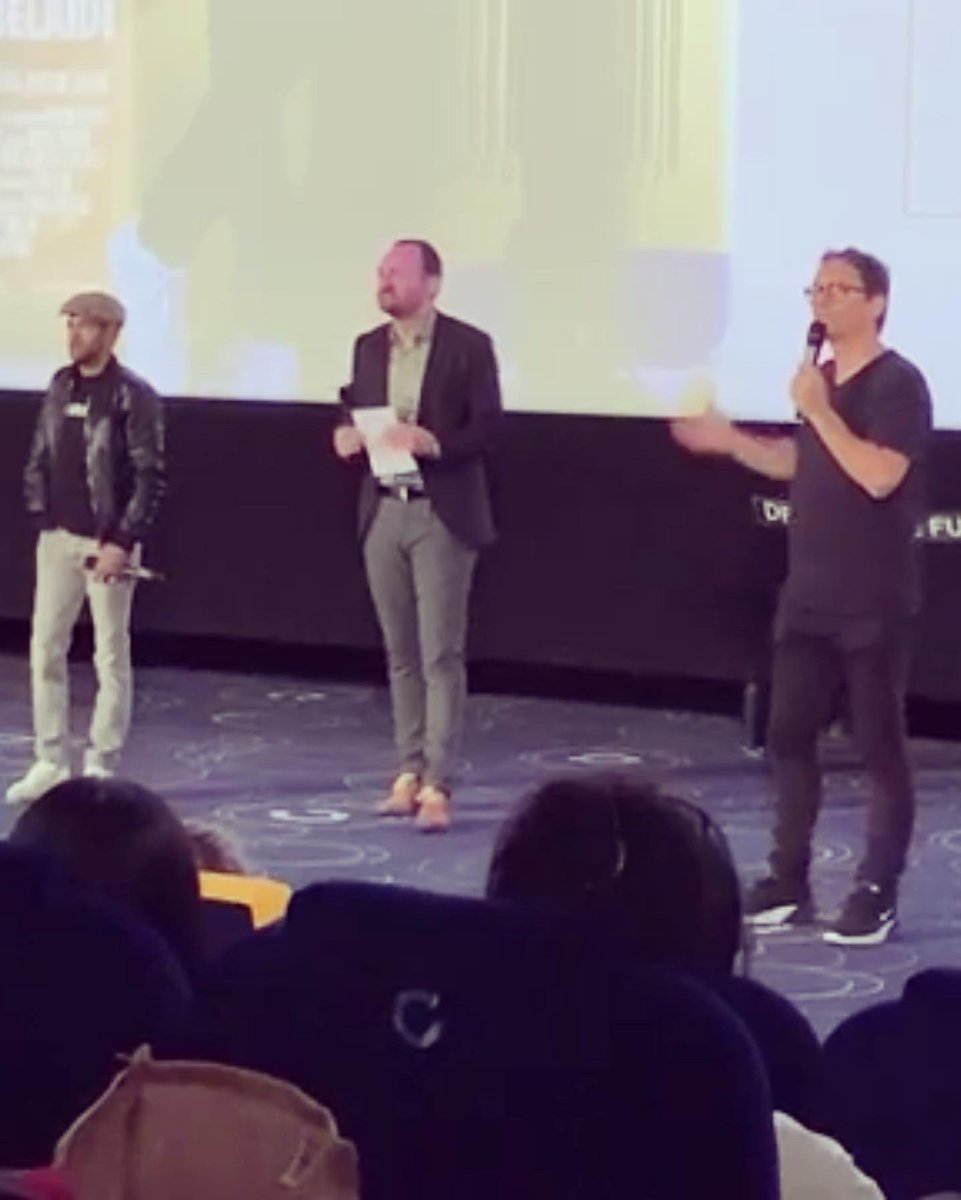 Rémy JOURDAIN (@remyjourdain) on Twitter photo 🎬🎤Un samedi d’avant première avec un <a href="/DebbouzeJamel/">Jamel Debbouze</a> au grand coeur, un <a href="/JamesHuthOff/">James Huth</a> réalisateur de talent et une équipe <a href="/SonyPicturesFr/">Sony Pictures France</a> aux petits soins!
Un réel plaisir de collaborer avec le @Cinéville Hénin-beaumont! 🎬
Rémy Parle En Public 🎬🎤Un samedi d’avant première avec un <a href="/DebbouzeJamel/">Jamel Debbouze</a> au grand coeur, un <a href="/JamesHuthOff/">James Huth</a> réalisateur de talent et une équipe <a href="/SonyPicturesFr/">Sony Pictures France</a> aux petits soins!
Un réel plaisir de collaborer avec le @Cinéville Hénin-beaumont! 🎬
Rémy Parle En Public