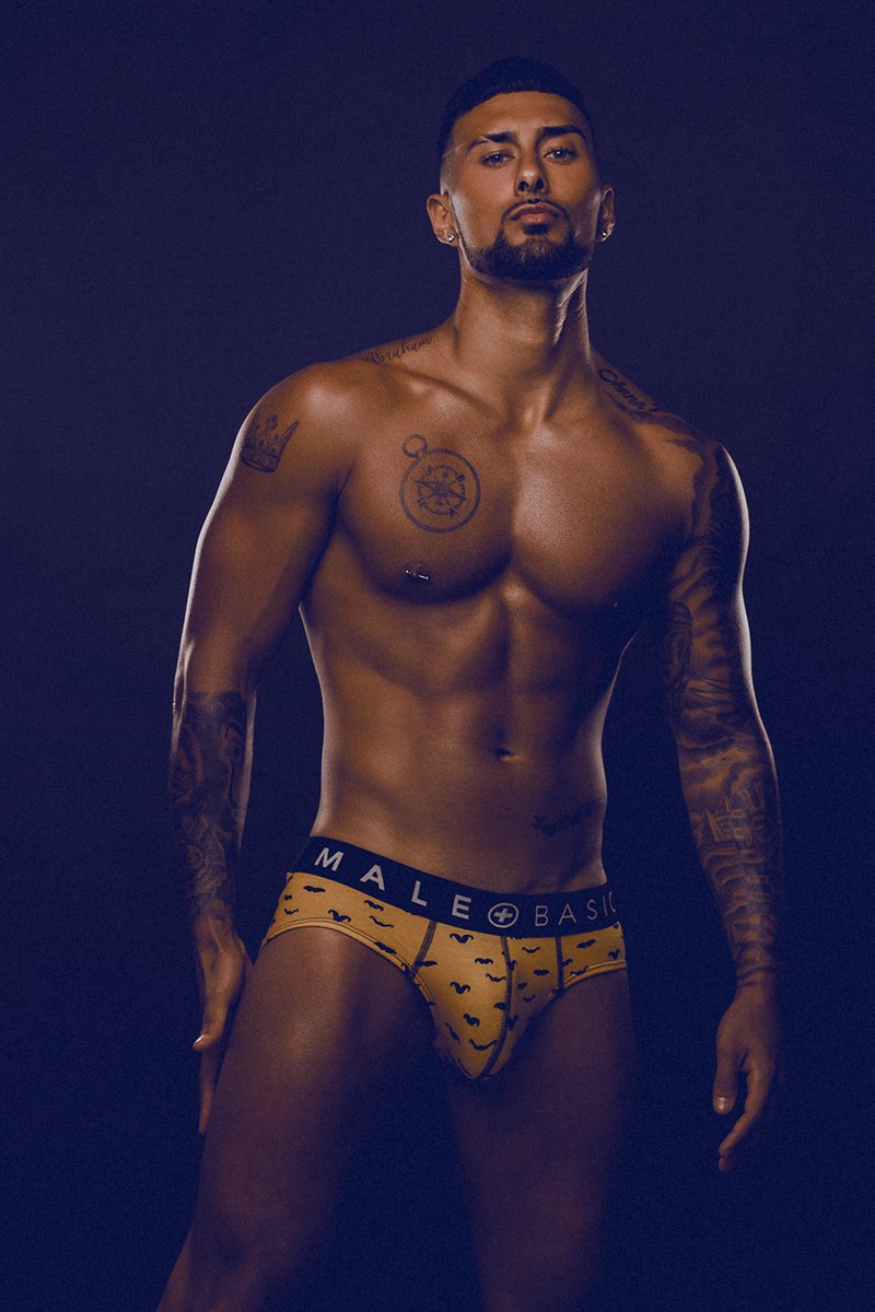 MaleBasics's tweet photo. It's all about being comfortable and still feeling trendy and cool!
.
.
_______
#malebasics #trunks #prints #printedunderwear #menswear #underwear #underwearshop #underwearstore #mensunderwear #underwearexpert #menfashion #menfashionstyles #menwithstyle #topmenslook #mentrend https://t.co/r69rfe2rqT