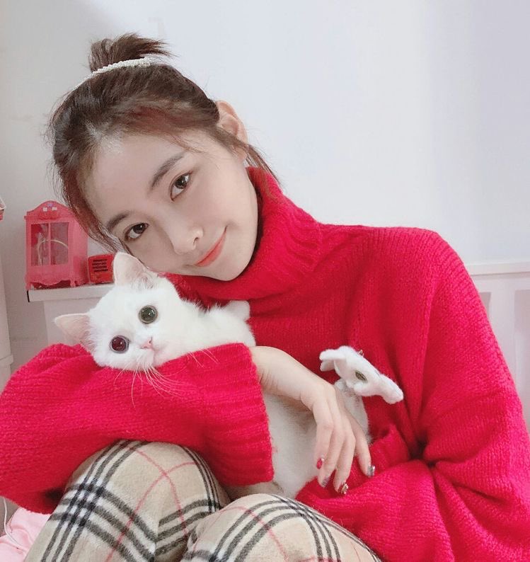 Hck_Kim's tweet photo. 𝅙
                𝖿𝗎𝗓𝗓𝗒 ♡ !! 𝗉𝖺𝗐𝗌
                #𝗗𝗶𝗼𝗿𝗦𝘂𝗻𝗱𝗮𝘆 🐾 https://t.co/ENkrR5ngoP