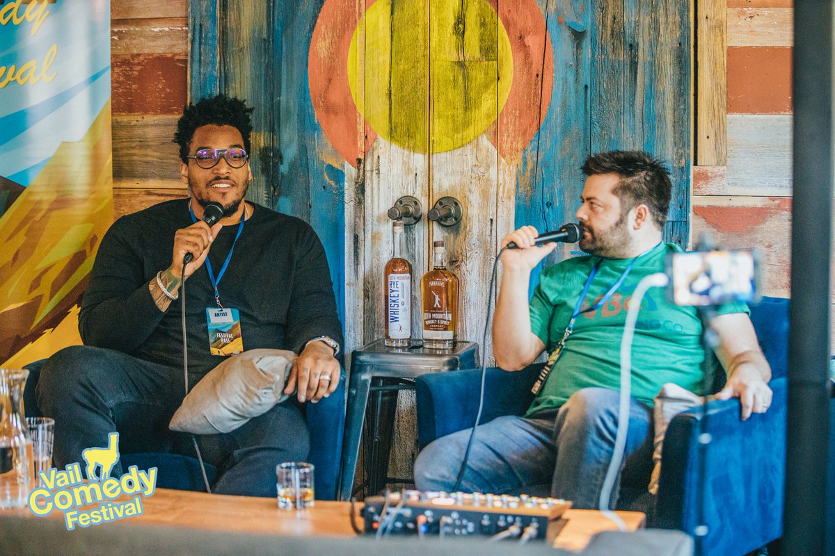 vailcomedyfest's tweet photo. #Flashback to #festivalperformer Erick Hellwig @erickhellwig #hosting his #comedypodcast @bringinthebackups with special guest #comedian / #formerNFLplayer @jbdale72 at @10thmtnwhiskey | https://t.co/IdXwh2nBDd
#festivalperformers #comedyfest #vailvillage #vailvalley #whiskylife https://t.co/eujItmtr6a