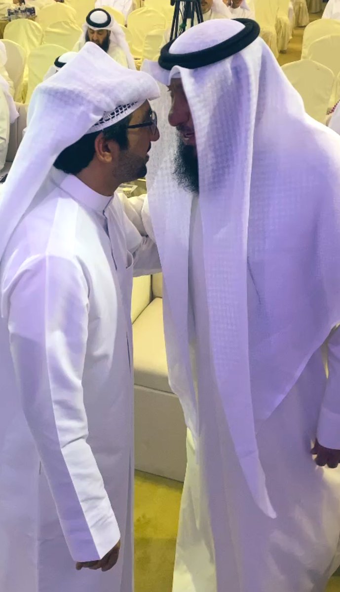 امثال هذا الرجل ..

( سالم الشريع )

هو الذي يستفيد الشعب الكويتي في وجوده تحت قبة عبدالله السالم في مجلس الامة القادم 

طرح و فِكر جميل و راقي من مرشح 

#الدائرة_الثانية #سالم_الشريع