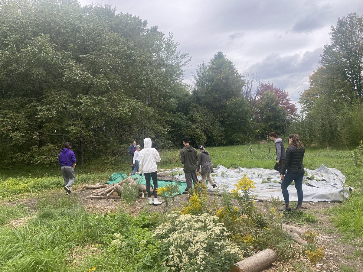envirocrewoos's tweet photo. Great to have youth water leaders from @ottriverkeeper here at Brewer Pond today! https://t.co/aRjwRYGJJA