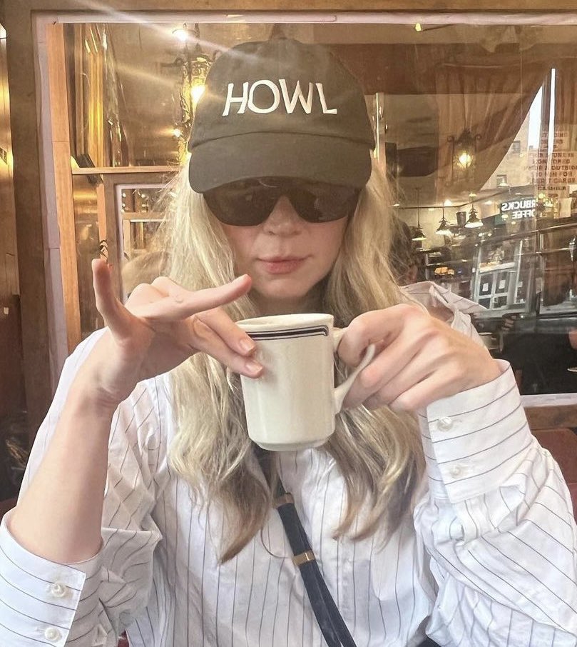 Ly 💫 on Twitter: "she’s so real for this https://t.co/B0xoZkg2ea" / Twitter