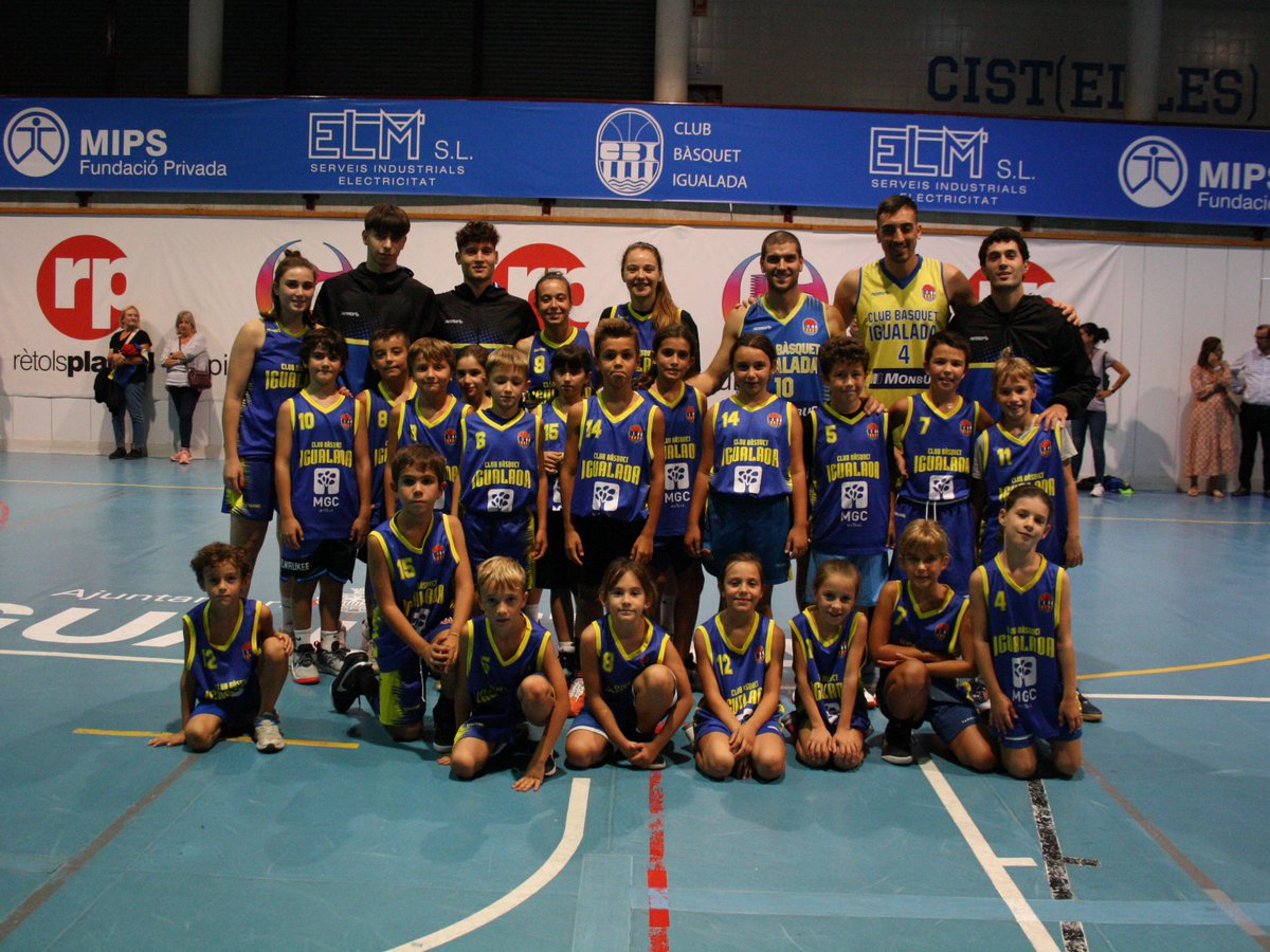 CBIgualada's tweet photo. Recull fotogràfic de l'Acte de la Primera Signatura
Compartim les fotos de l'acte del passat divendres 23 de setembre: https://t.co/WbqAVdSEKU
@esportigualada
#femcbi #fembase #fempedrera #compartimmoments https://t.co/yWpR2Lm7HX