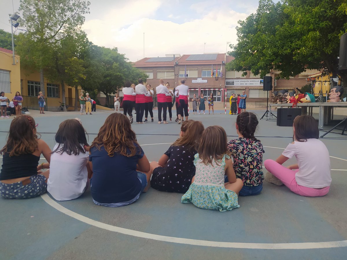 Ahir a Alacant (l’Alacantí) vam gaudir amb la cultura popular, la música i sobretot la reivindicació de la nostra llengua amb la commemoració al sud del #90AnysNormes