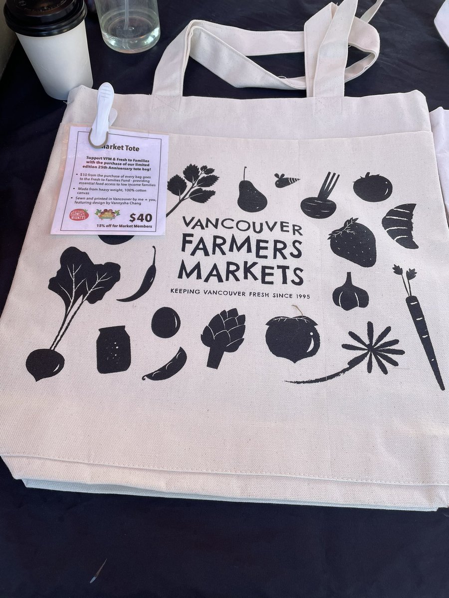 StandUp2gather's tweet photo. Vancouver Farmers Markets’ Fresh to Families Fund helps to bridge that gap by providing fresh, local food from BC farms @vancitycommfdn #community #kits #doagooddeed https://t.co/DvXqURwDjn