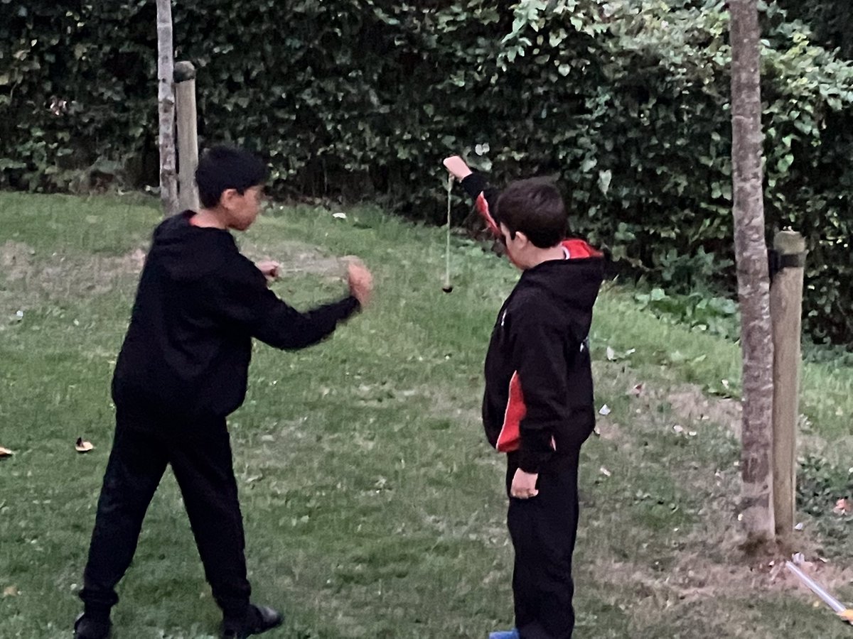 KWS_Boarding's tweet photo. First annual middle vs Hall conker champs. Winners were Middle. https://t.co/KibRHkfUGG