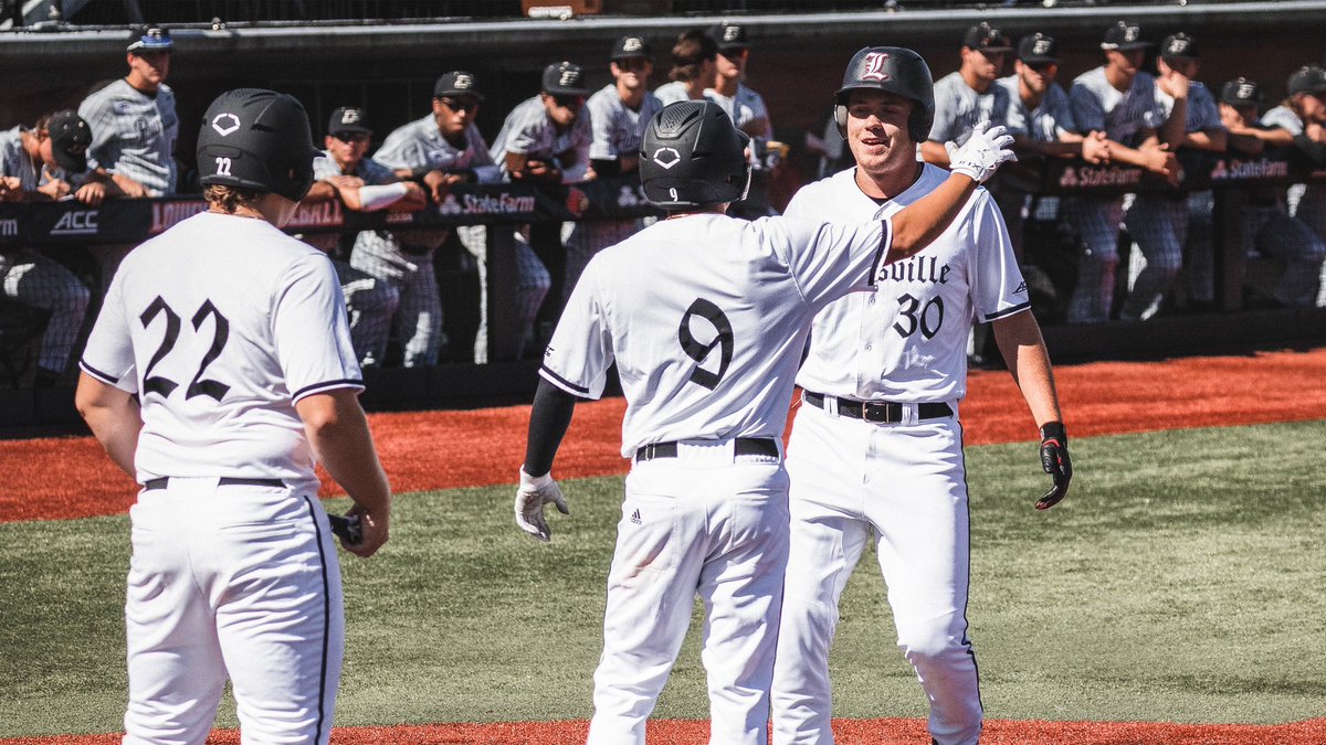 Offense at it again. Three more have left the yard. 

▪️ <a href="/EddieKingJr17/">Eddie King Jr.</a> 
▪️ <a href="/HawkinsTyeler/">Tyeler Hawkins</a> (2nd today)
▪️ <a href="/TuckerBiven2/">Tucker Biven</a> 

#GoCards