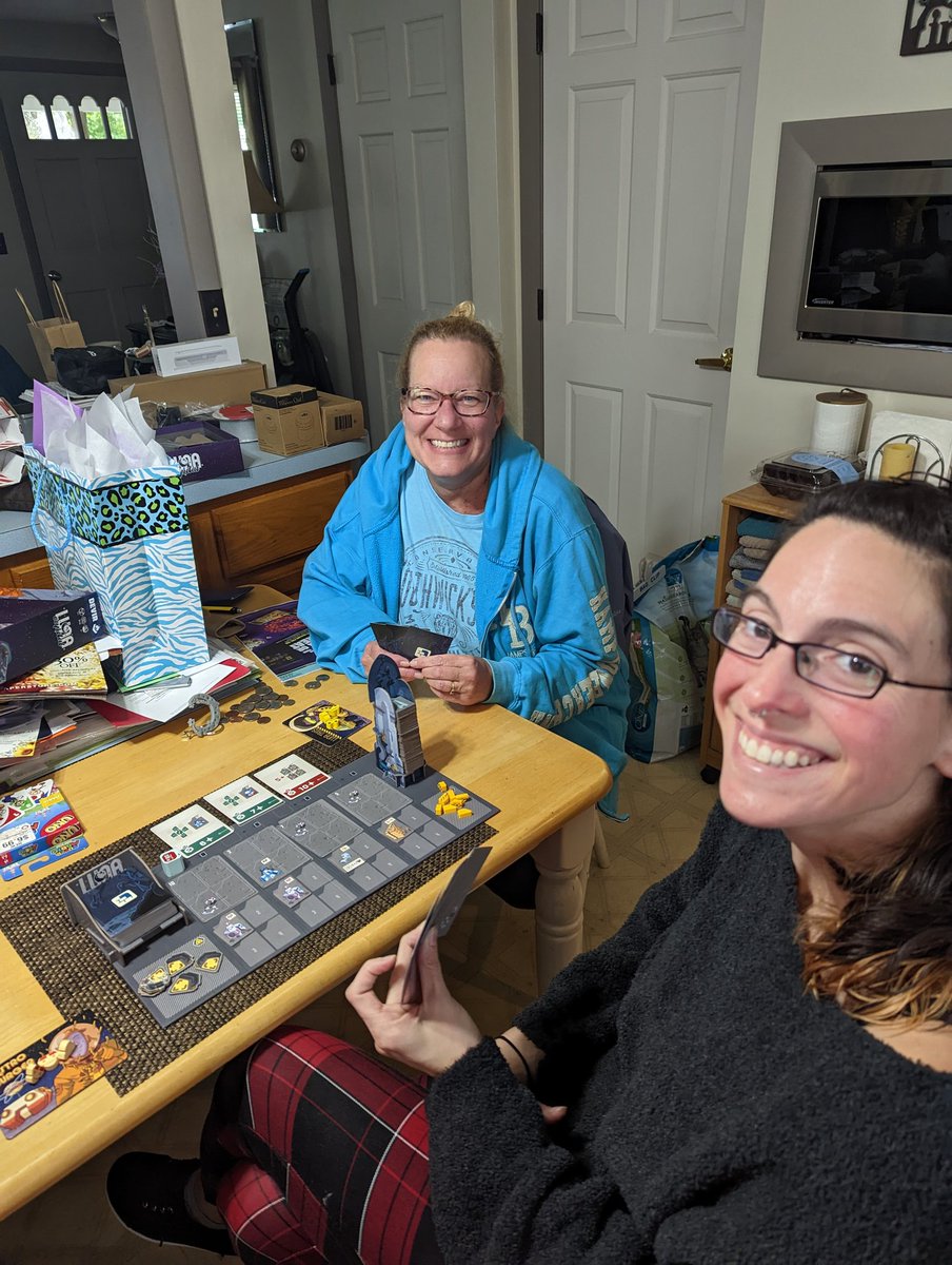 Del_A_Dale's tweet photo. Gameplay before the nieces birthday LUNAcapital2022 @devirgames @DexEnvoy https://t.co/pF0v8lAsLq