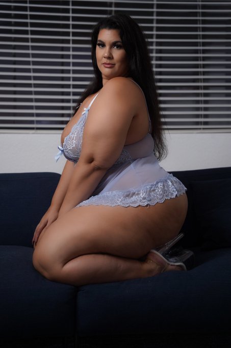 2 pic. Would you jerk off all the time if you had me in the next room ? ? or would you come and fuck