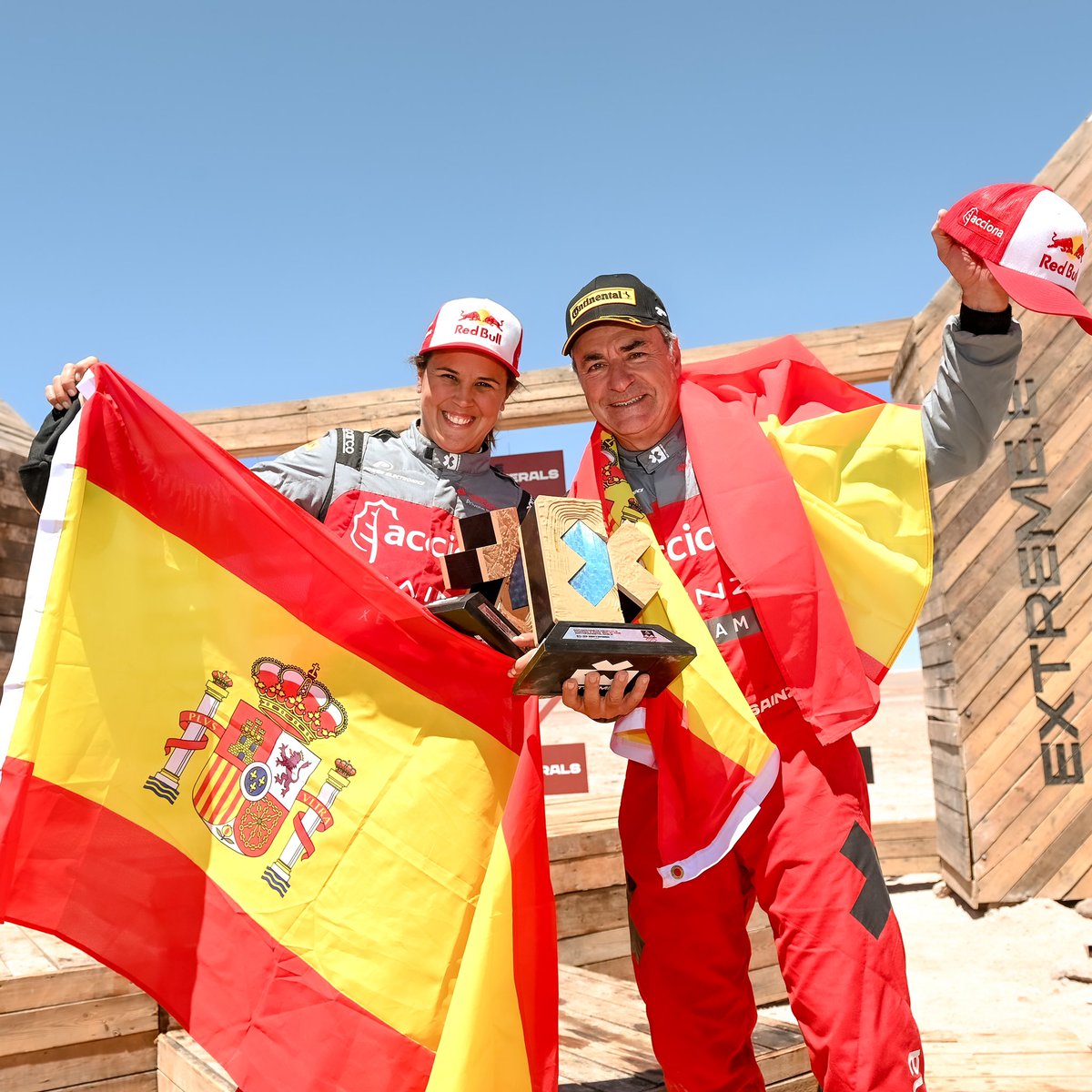 AccionaSainz's tweet photo. The podium feeling 🤩

@CSainz_oficial @LaiaSanz_ 

-
@ACCIONA 
@santanderpb 
@QEV_Tech 
@PE_EasyToDrive 
@HispanoSuizaCar 
@SparcoOfficial 
#DrivenByNature https://t.co/ogMTQYRsK3