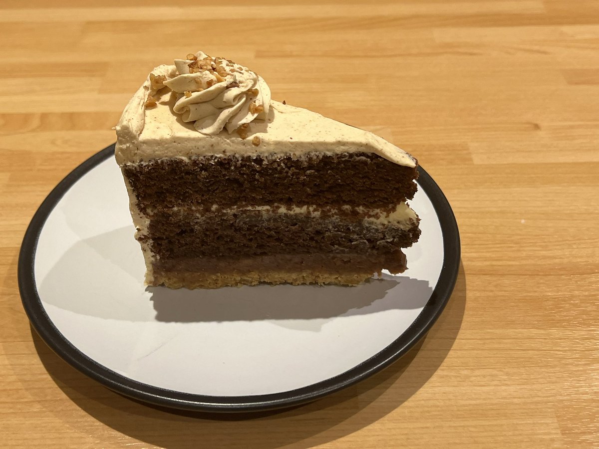 Finishing the week strongly…. #cake #nevertoolate #peanutbutter