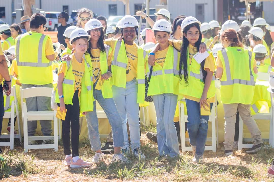 DrCathrynStout's tweet photo. 5th graders at @GrahamwoodEL extended learning beyond the  classroom by participating in the Flip the Switch on Solar Power 💡 event at the Silicon Ranch in Jackson! Thanks to @LZapataTN  and @clearloopUS, our students will not only have a brighter future but a greener one too ♻️ https://t.co/xG9XDllkRf