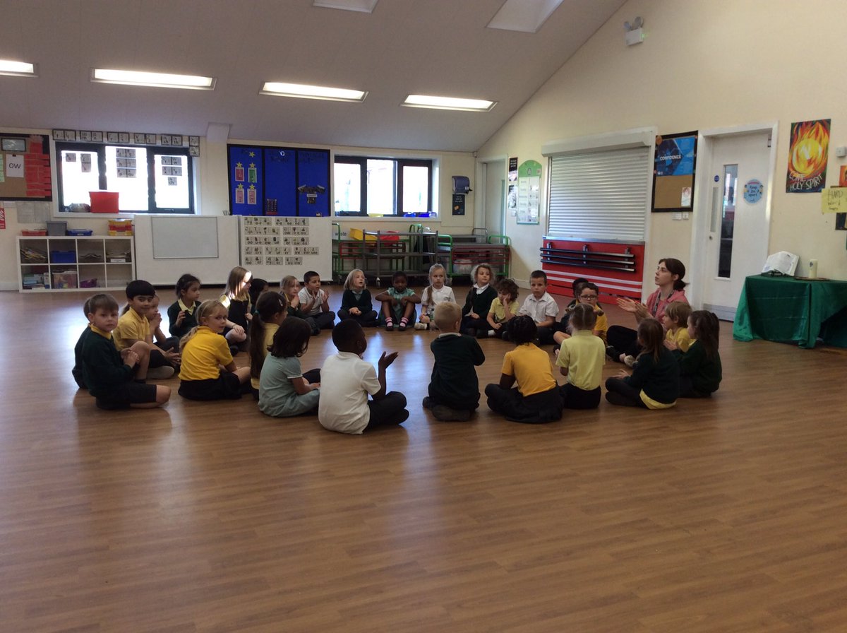 Y2_Vinnies's tweet photo. Year 2 musical theatre with NAPA https://t.co/aZU1PsamaO