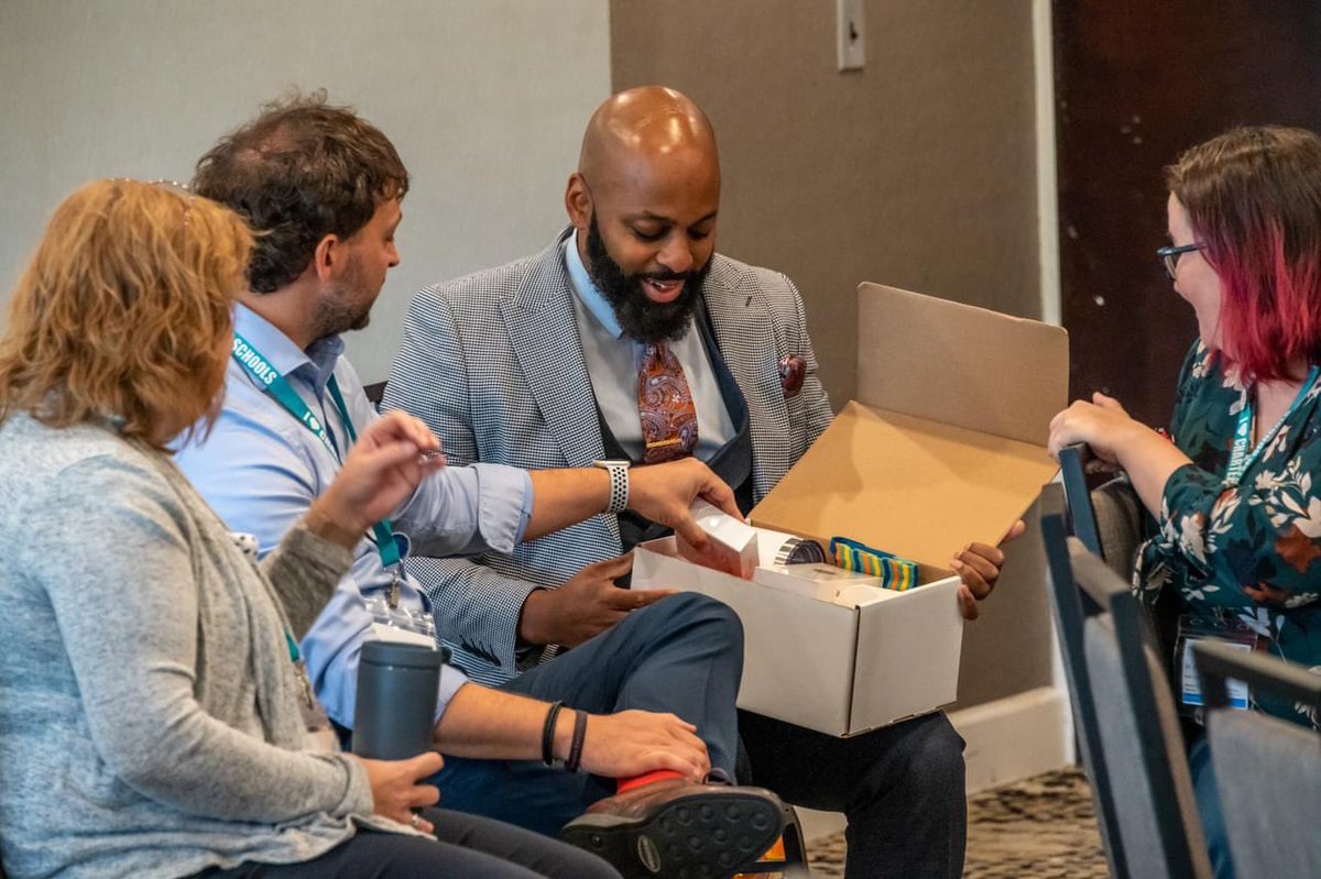 PACharters2023's tweet image. 2022 PCPCS Conference

#PCPCSRechargeConference 
#PCPCS
#Legacy
#25yearscharterschool
#brickandmortar 
#cyber
#recharge 
#pacharterschool