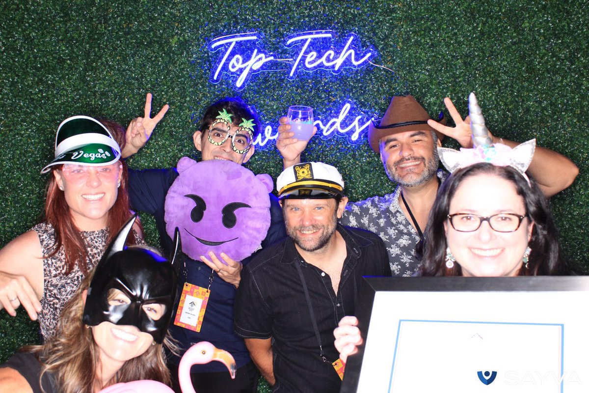 curesrock's tweet photo. 👩🏻💻Honored to win the 15th Anniversary ‘22 Top Tech Award (Public). It was an over-the-top party to celebrate the tech community! I’m proud to represent #womenintech & the awesome @NuVasiveInc team behind these achievements. 🙏🏻TYSM: @TopTechExecs @coxbusiness @CBS8 @HeatherMyersTV https://t.co/FBJKlr8lTb