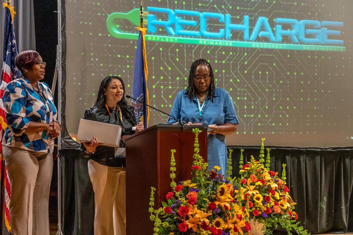PACharters2023's tweet image. 2022 PCPCS Conference

#PCPCSRechargeConference 
#PCPCS
#Legacy
#25yearscharterschool
#brickandmortar 
#cyber
#recharge 
#pacharterschool