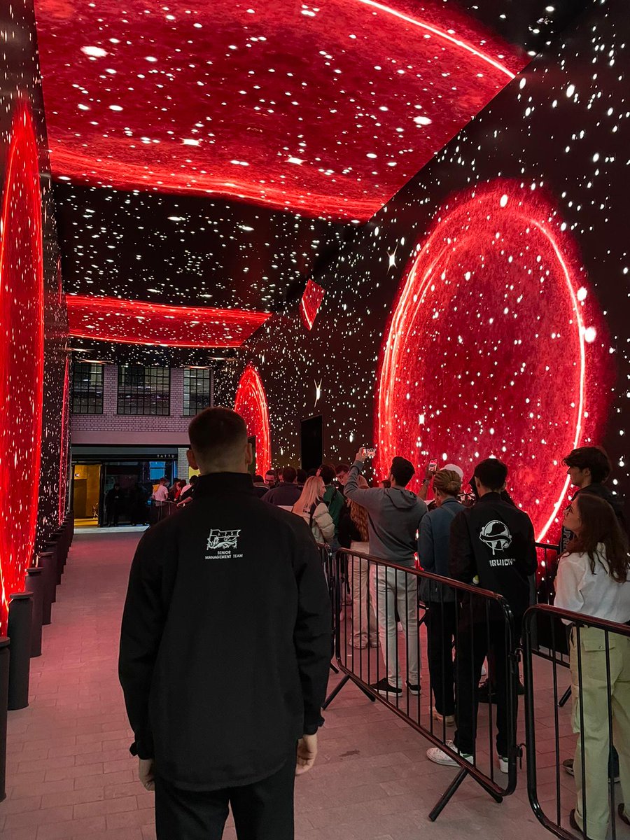 DnB Allstars Caged held an opening party at London's newest music venue 'HERE at Outernet'. Over 30+ artists, 10 hours of high energy DNB. AP Security were on hand to secure the venue and make sure everyone enjoyed themselves #crowdmanagement #venuesecurity