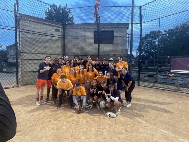 Our guys had a blast at the Opportunity knocks classic yesterday competing with <a href="/OPRFSoftball/">OPRFSoftball</a> and John-o!! What a great event! #Huskies