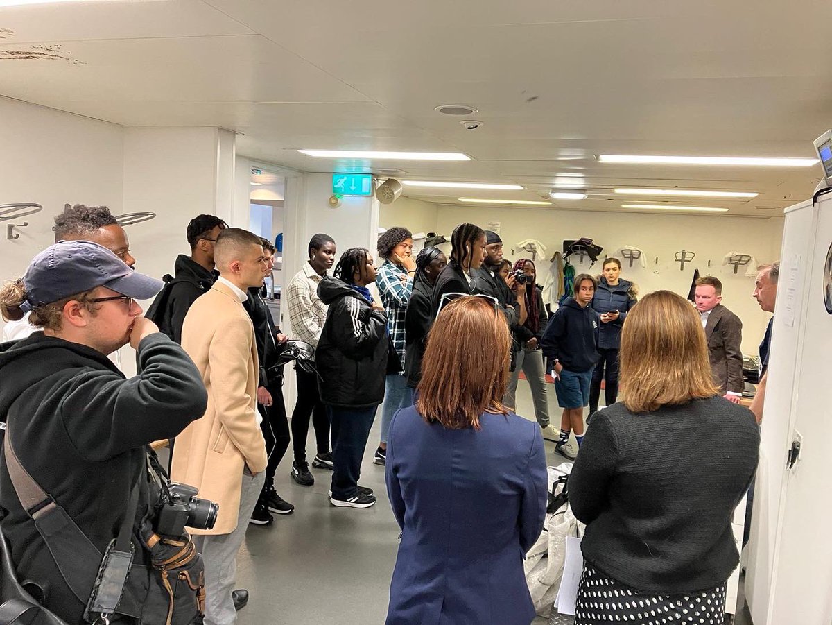 riofoundation's tweet image. Amazing to join partners @TheJockeyClub for the season finale at @EpsomRacecourse today. Fantastic insight into careers in racing for our young people #creatingopportunities #notboxed