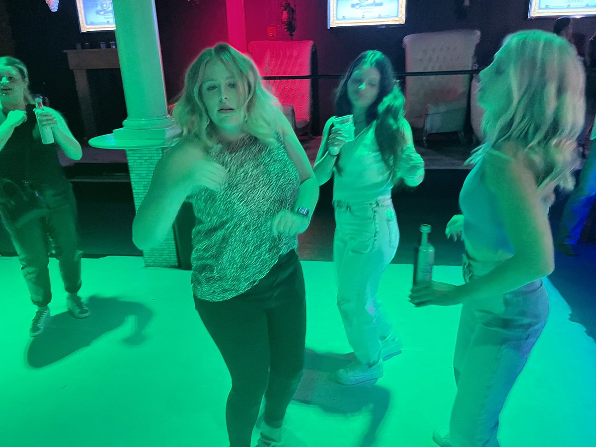 lilliewhitewell's tweet photo. These girls stole my phone from the club and left it in an Uber in Edmond!!! Hope it was an accident ladies thanks for all the pics! 🫶 https://t.co/ul2mq0rdIB