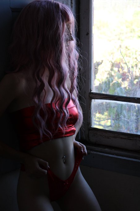 News coming up! Don't miss it!  🔥https://t.co/r6XsHzuD3d🔥 https://t.co/v9ATGwLyEU