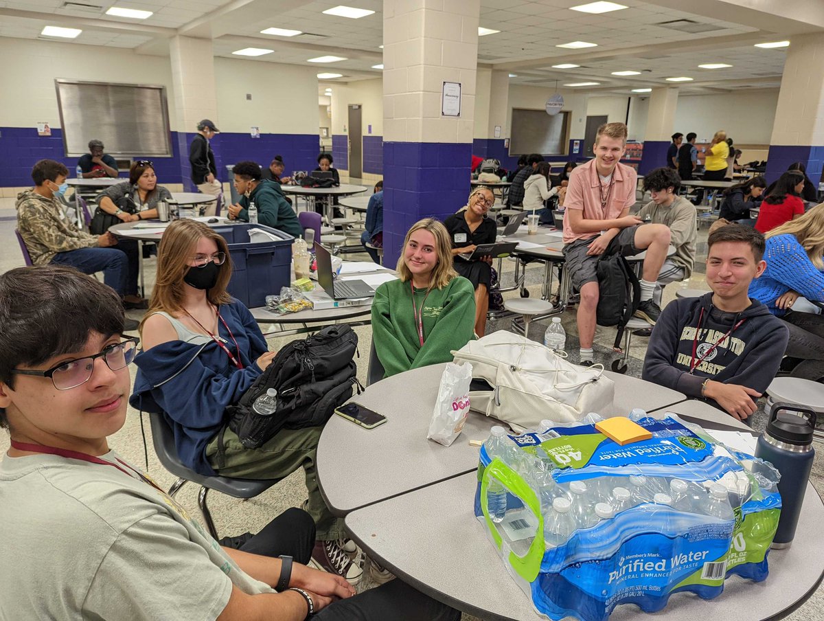 HeightsDebate's tweet photo. Heights debaters started off the HUDL season with lots of success! 1st Matthew G/Alex P
2nd Kaitlyn L/Kate S
3rd Jose R/Megan W
4th Alejandra C/Madison R
6th Steven G/Zach L
7th Alexa C/Brayden F
8th Lorenzo M/Andrew S

1st speaker Alex P
2nd speaker Matthew G
3rd speaker Megan W https://t.co/lRC13Dxb5i