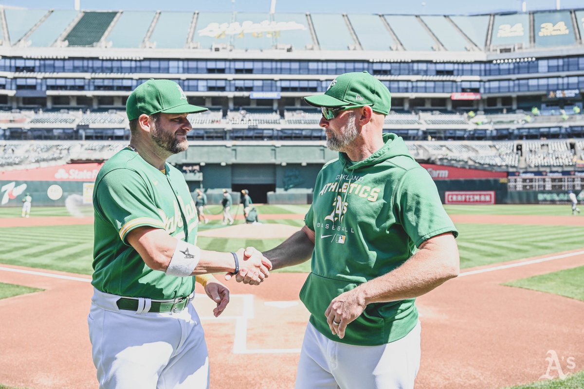 Athletics's tweet photo. Congrats to Stephen Vogt, the 2022 recipient of the Catfish Hunter Award!

The award is presented annually to an A's player whose play on the field and conduct in the clubhouse best exemplifies the competitive, inspirational, and courageous spirit of HOF pitcher Catfish Hunter. https://t.co/ElJl7iuDpA