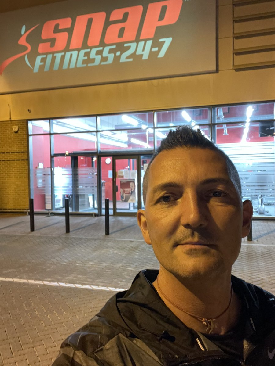 Oh my legs are going to feel it tomorrow 🦵🦵🏋️‍♂️💪💪🏋️‍♂️

#gymdad #gym #legsdays #gymmotivation #NeverTooOldTooStart