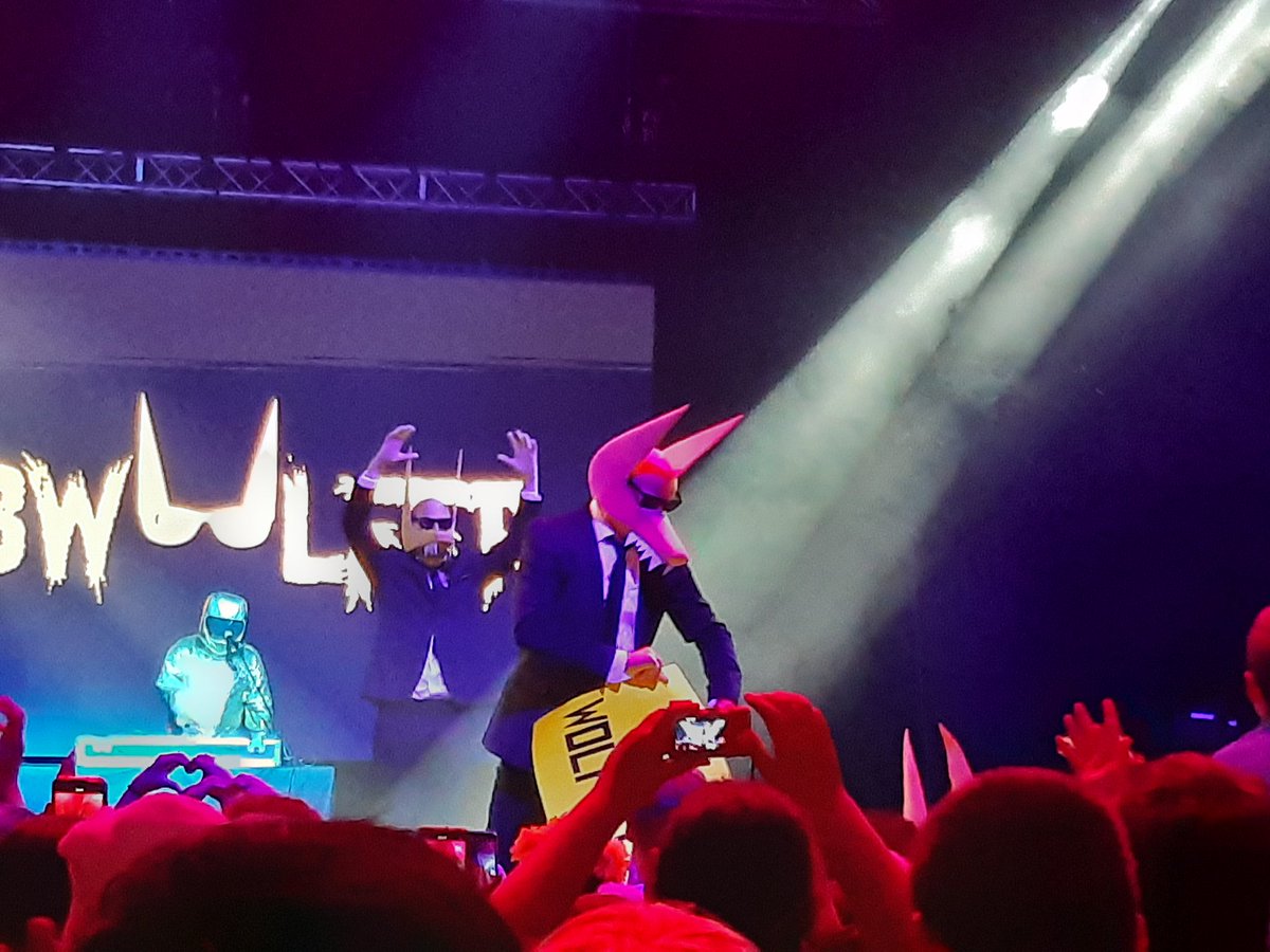 AdriRonoa's tweet photo. Thank you @Subwoolferband for the live concert in Madrid, it was Wolfantastic https://t.co/IJRz5ZiIZB