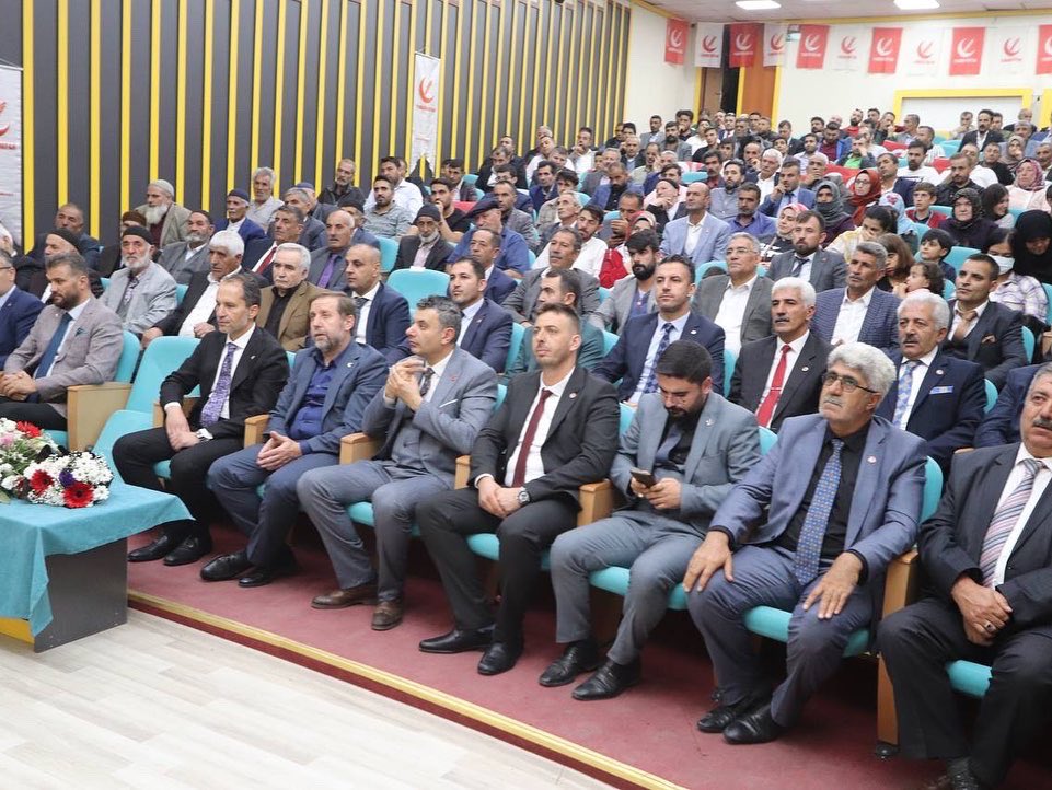 KurusN's tweet photo. YENİDEN REFAH PARTİSİ AĞRI 2 Olağan kongresini Genel Başkanımız DR FATİH  ERBAKAN Beyin katılımlarıyla büyük bir coşkuyla gerçekleştirdik Rabbim hayırlı eylesin inşallah..!! https://t.co/1k56pANmW7