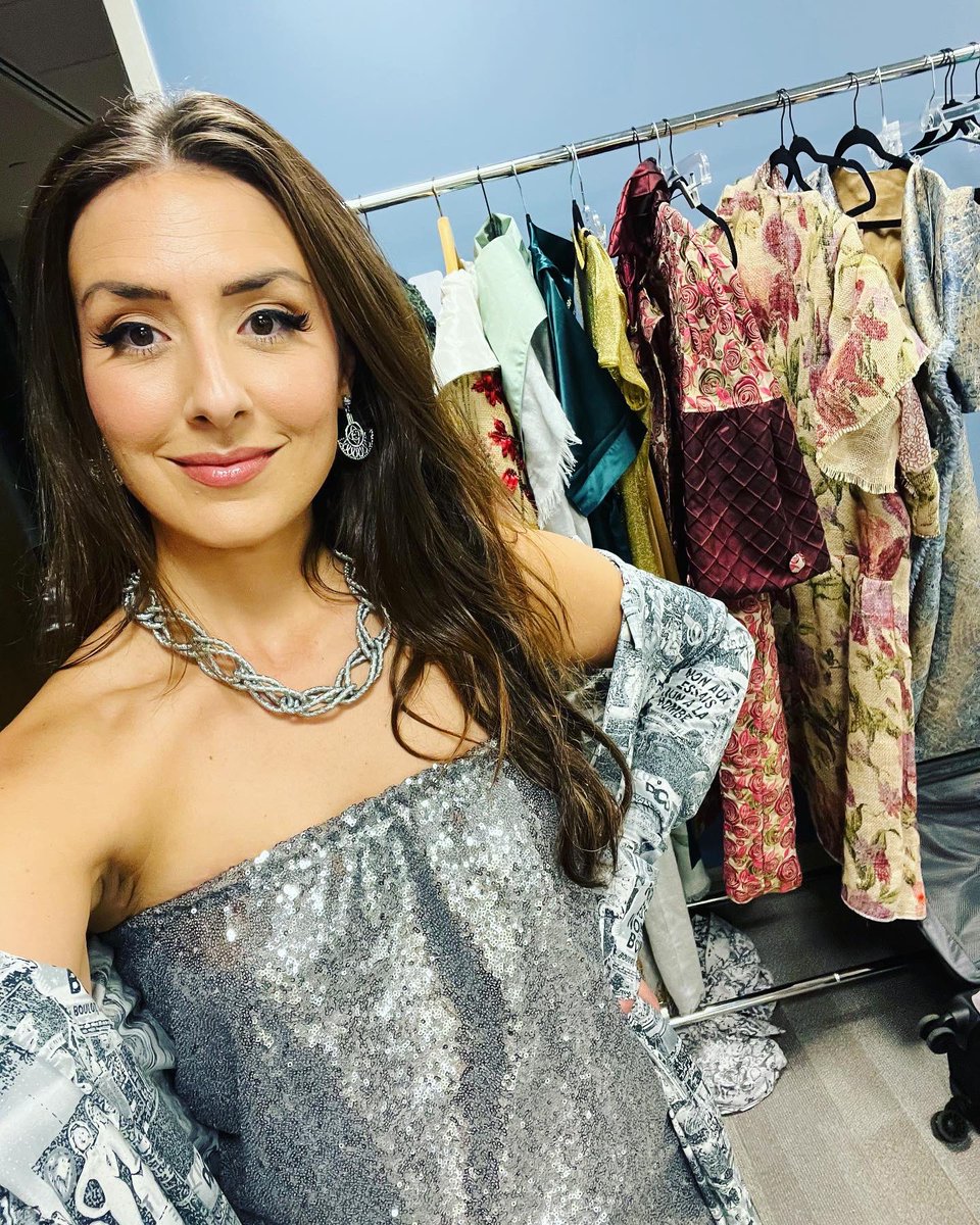 MichelleSenko's tweet photo. honored to model for the creative & colorful designer✨
@lananeumeyerfashiondesigner
#fashionweek #pghfashionweek #runway #fashionable #fashiondesign #fashiondesigner #style #ootd #pgh #pittsburghpa #lovepgh #pghmodel #fashionmodel #styledlook #bts #wiw #wiwtoday #michellesenko https://t.co/NTbojnKYtC