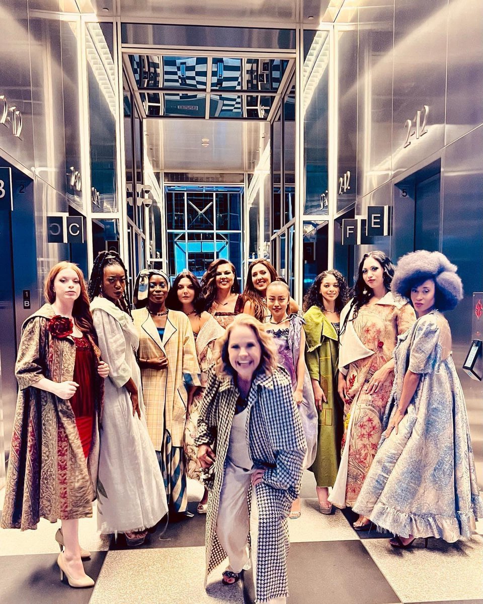 MichelleSenko's tweet photo. honored to model for the creative & colorful designer✨
@lananeumeyerfashiondesigner
#fashionweek #pghfashionweek #runway #fashionable #fashiondesign #fashiondesigner #style #ootd #pgh #pittsburghpa #lovepgh #pghmodel #fashionmodel #styledlook #bts #wiw #wiwtoday #michellesenko https://t.co/NTbojnKYtC