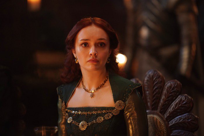 shitreposterr's tweet photo. never thought I’d hate anyone more than Cersei #HouseOfTheDragon https://t.co/Ej8Tqm7mLf